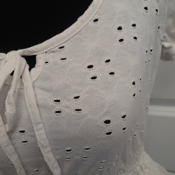 Arizona Jean Co White Eyelit Size Small Crop Top - Picture 5 of 5